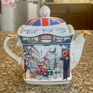 Sadler Teapot London
